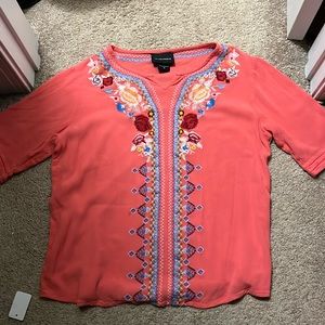 EUC Liv Los Angeles Floral Embroidered Top